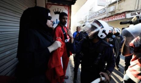 خلال احتجاجات في المنامة الأسبوع الماضي (رويترز) 