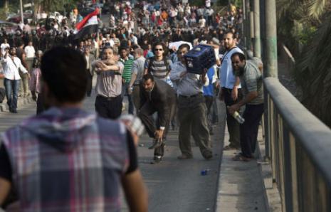 الاستعدادات لتحركات 30 حزيران تتشابه مع تحركات وأحداث ثورة «25 يناير» (خالد دسوقي ــ أ ف ب) 