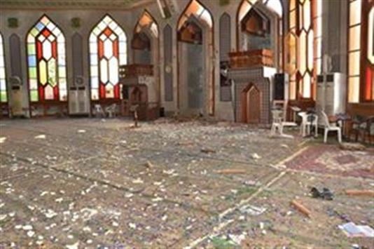آثار القصف على مسجد الرحمن في حلب