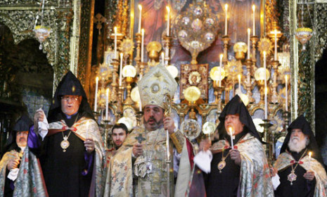 خلال قداس للارمن الارثوذكس في القدس المحتلّة