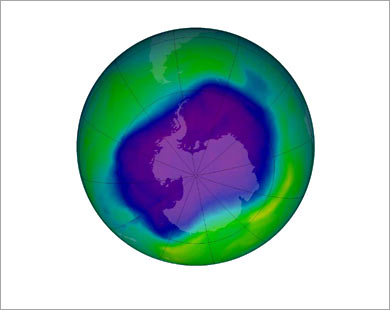 صورة وزعتها وكالة الفضاء الأوروبية لثقب طبقة الأوزون وهي بمساحة أميركا الشمالية